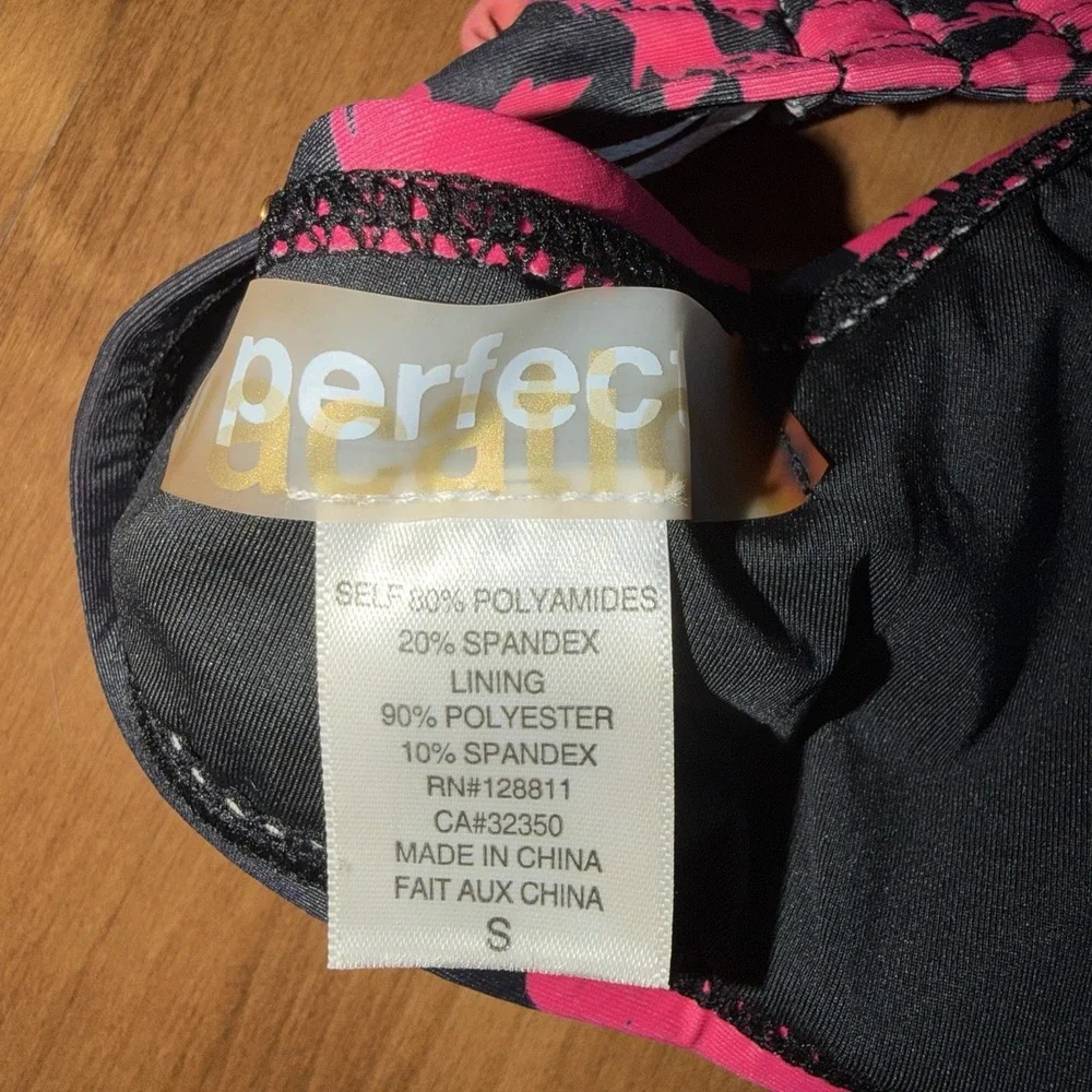 NEW Perfect Vacation Swim x Tillys Neon Floral Bikini TOP Size Small Pink Orange